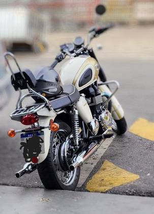 TRIUMPH BONNEVILLE T 100 865 
